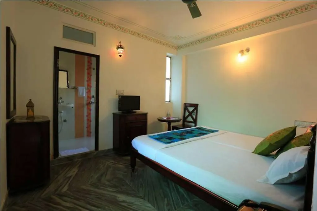 Hotel Janak Niwas Udaipur India