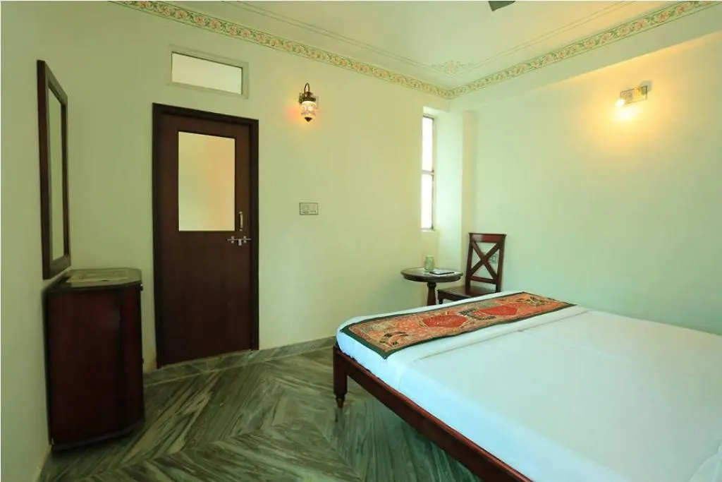 Hotel Janak Niwas Udaipur